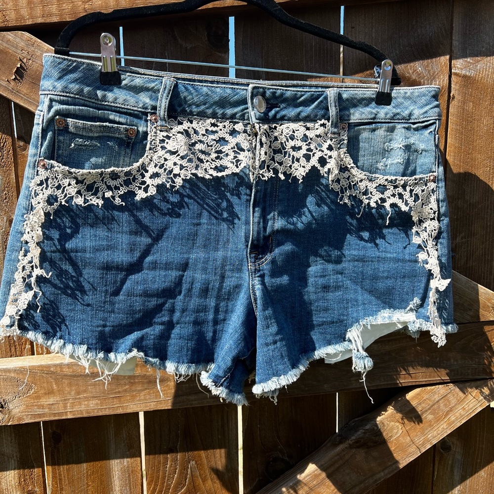 American Eagle Outfitters Hi-Rise Festival Denim Shorts, Size 18